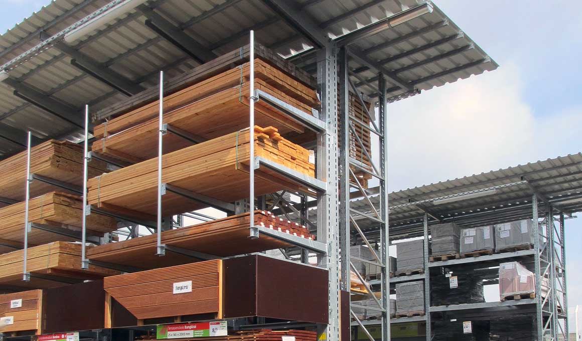 Outdoor shelving system