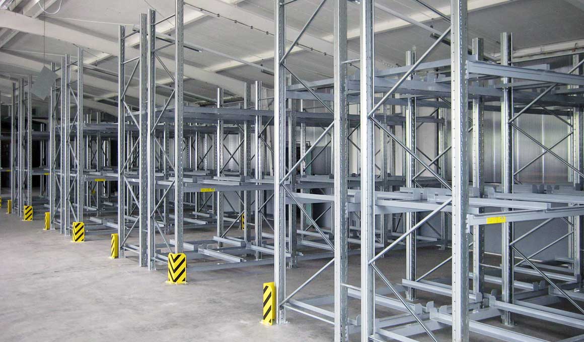 SL100 pallet warehouse